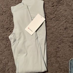 NWT Lululemon align leggings 28”